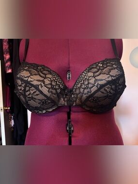 Vintage Torrid Flame Tag Black Lace Push-Up Bra with Mesh Lace Overlay 38DD